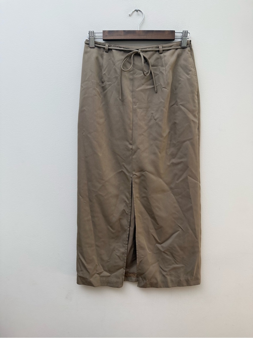 Liz Claiborne Olive-Tan Midi Skirt with Front Slit and Tie Waist